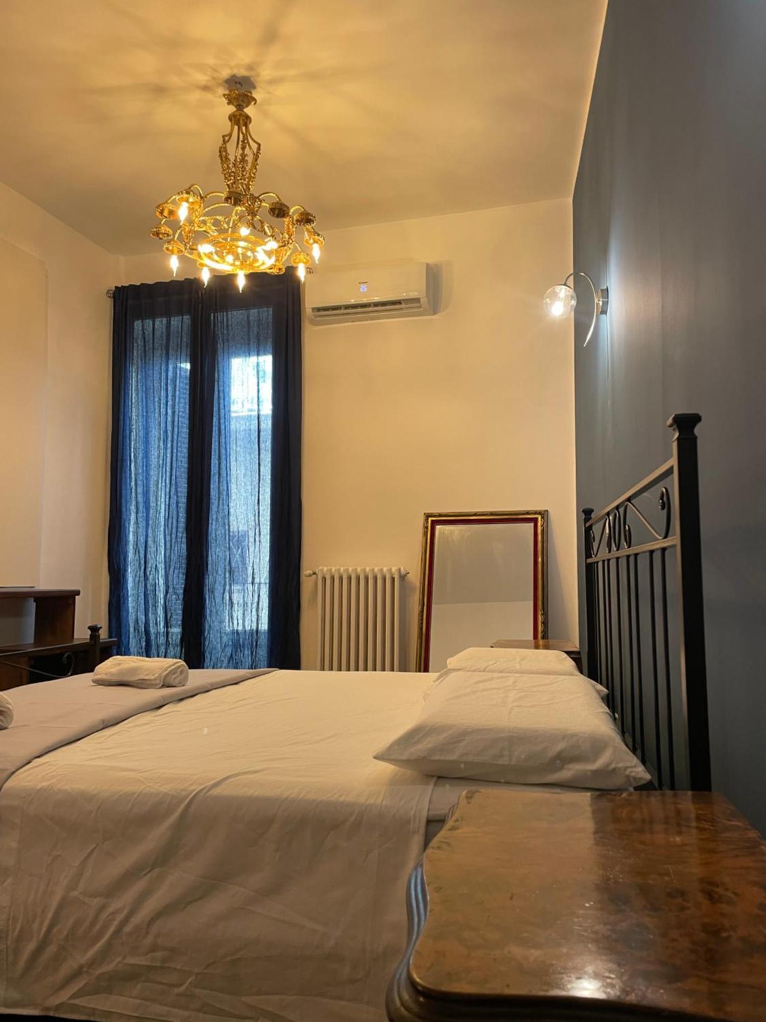 Il Serafino Holiday Suites Bari Esterno foto