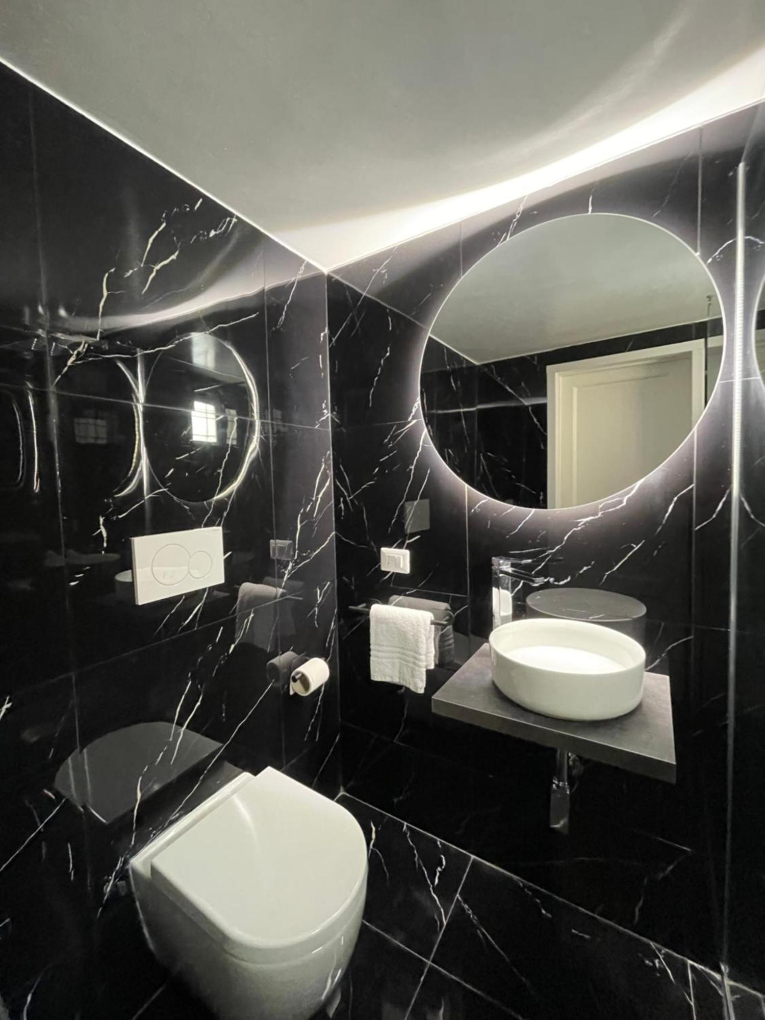 Il Serafino Holiday Suites Bari Esterno foto