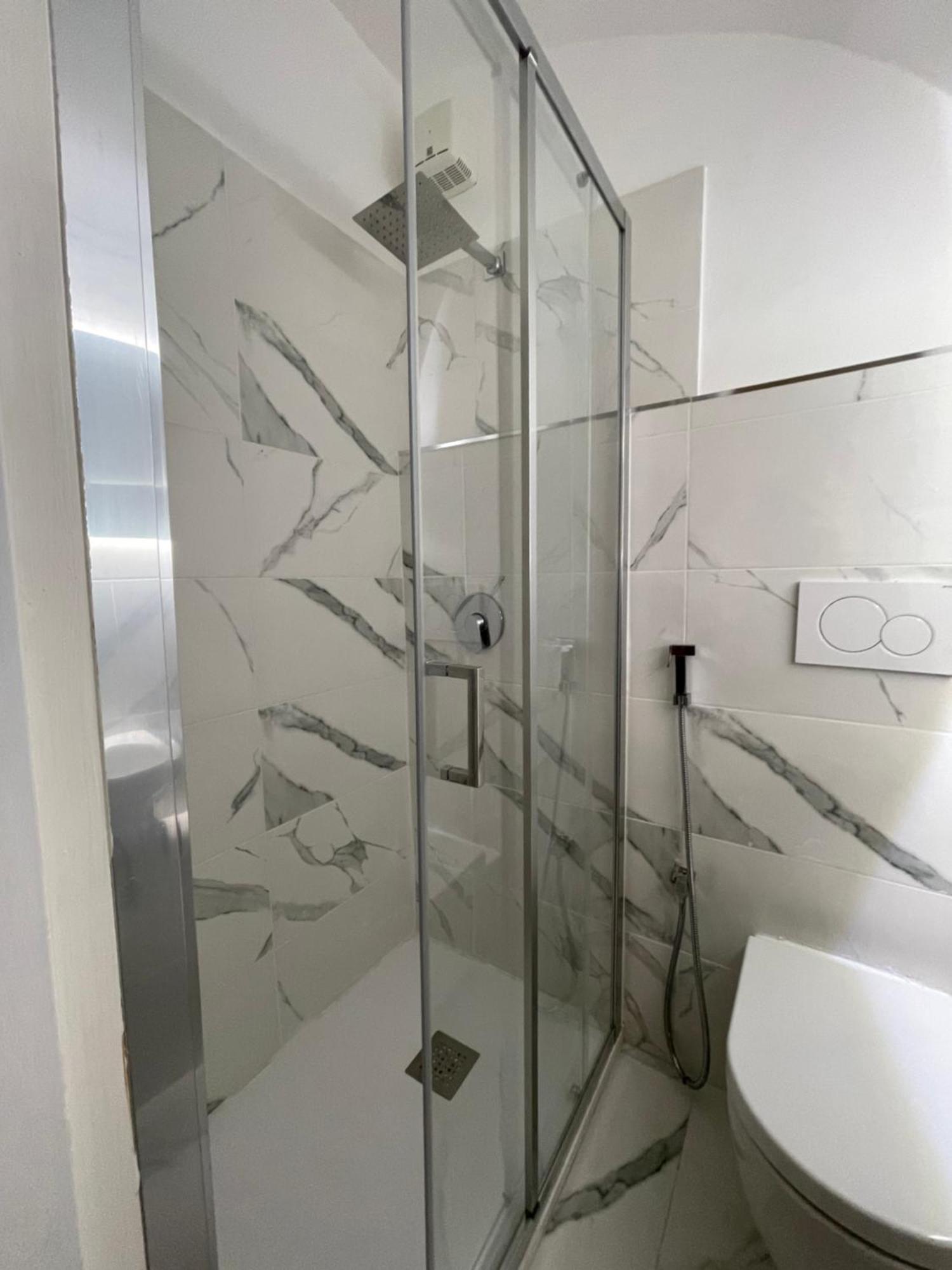 Il Serafino Holiday Suites Bari Esterno foto