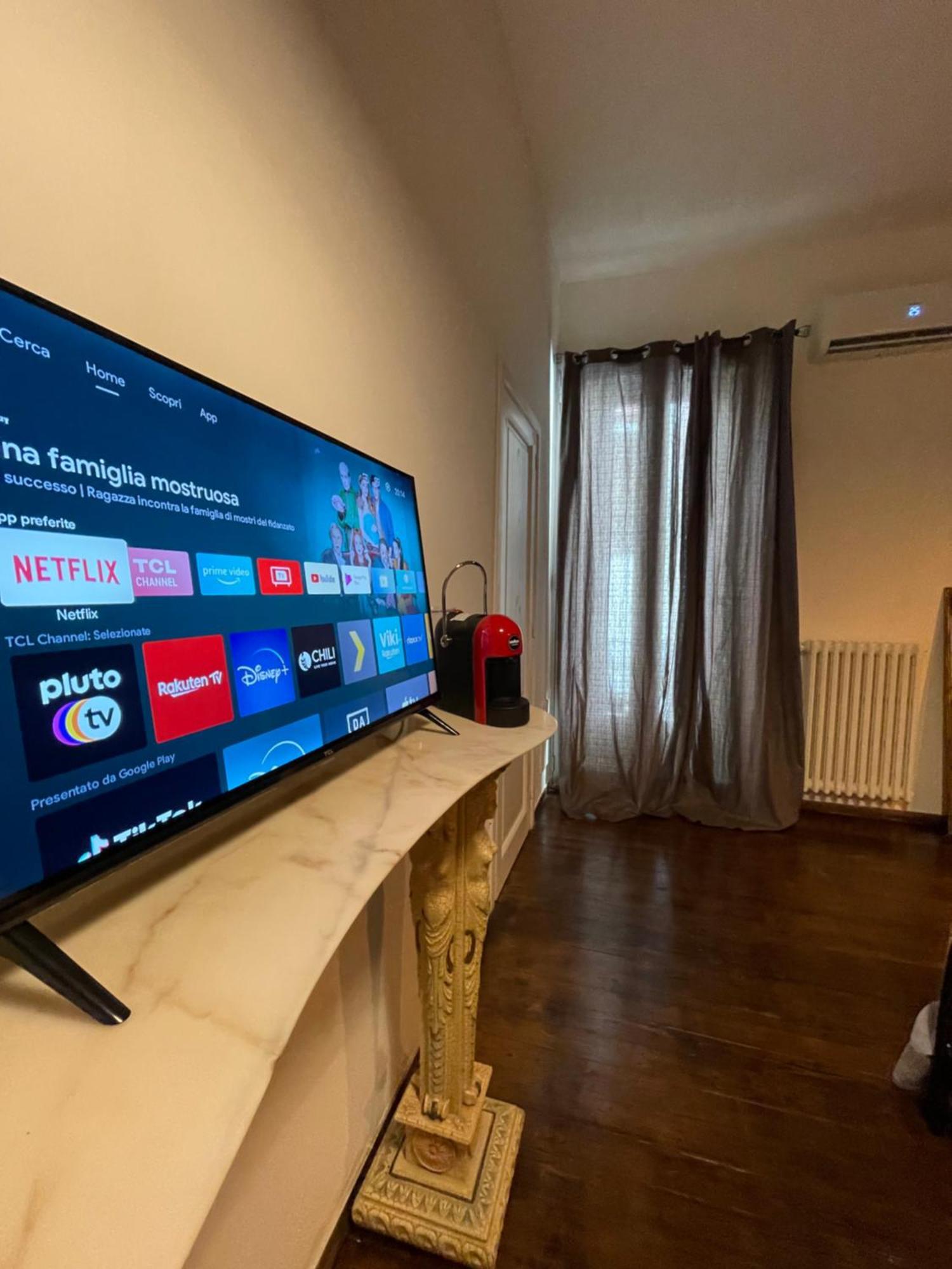 Il Serafino Holiday Suites Bari Esterno foto