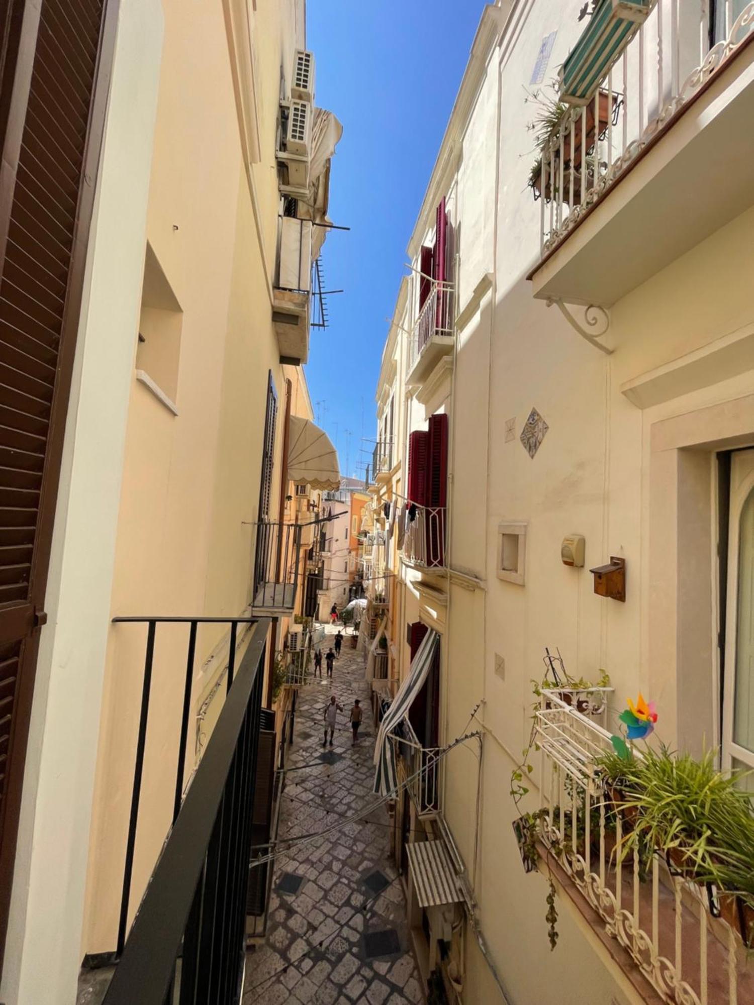 Il Serafino Holiday Suites Bari Esterno foto